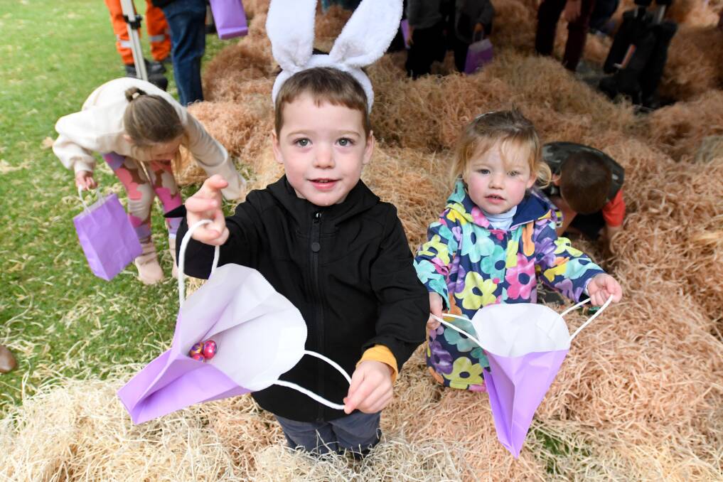 Carter and Adelaide Cotton at last year's Easter egg hunt. Picture by Noni Hyett