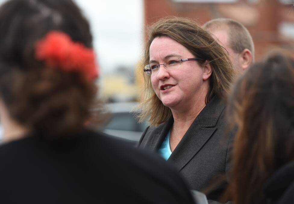 Opposition health spokeswoman Mary Wooldridge has called on the state government to investigate anaesthetic staffing arrangements at Bendigo Health.