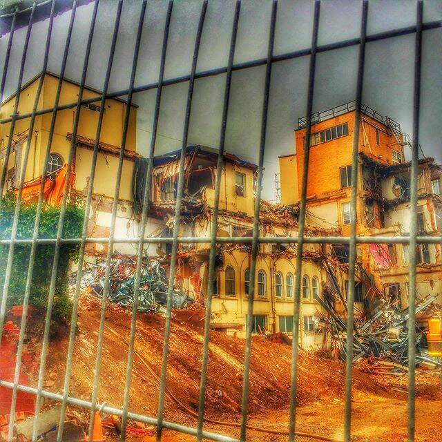 "Coming Down." The old #Bendigo hospital, as captured by Instagram's @clairehull61. Tag your weather pics #bendigoweather and we'll feature the best ones here.
