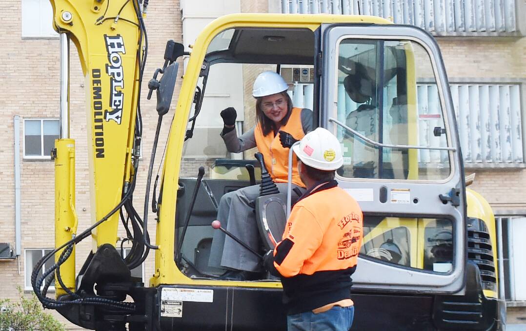 Bendigo East MP Jacinta Allan last week begins demolition of the Kurmala building at the old Bendigo hospital with Hopley Recycling. Picture: DARREN HOWE