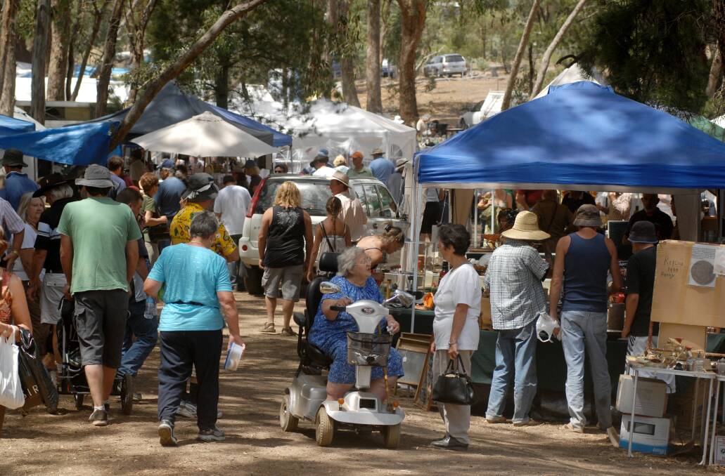 An image from the 2008 Fryerstown Antique Fair. It has been one of Australia's biggest antique fairs for decades, but next year's event has been cancelled due to bushfire fears.