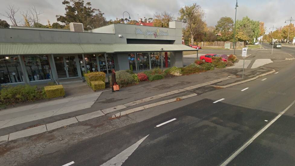 A driver allegedly mounted this section of footpath on the approach to the McIvor Road-Chapel Street roundabout while fleeing police. Picture: GOOGLE MAPS