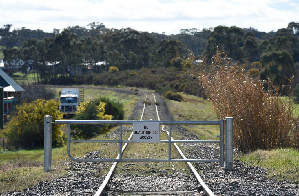 Opening the line between Castlemaine and Maryborough is a goal of the Rail Revival Alliance, despite opposition from Infrastructure Victoria.