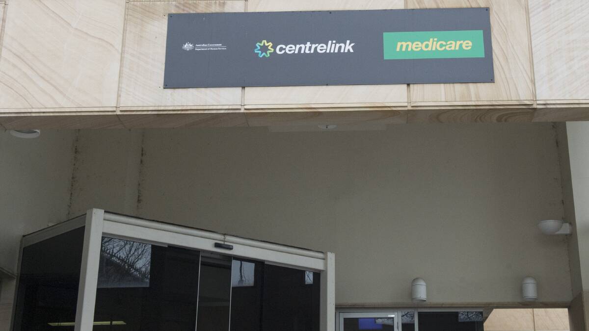 Woman to pay back $42,000 to Centrelink