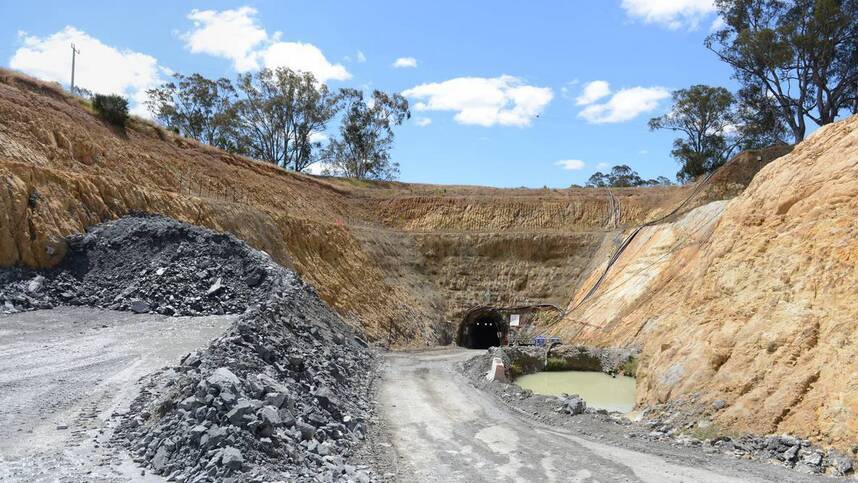 Dust from the Costerfield gold-antimony mine has created ongoing concerns for a number of residents. A report found the issue has not been adequately dealt with for nearby communities.