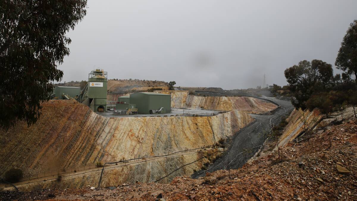 The Kangaroo Flat Mine on Monday morning. Picture: EMMA D'AGOSTINO
