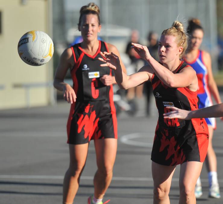 DEMONS ON FIRE: White Hills' Brooke Lawry. The Demons are the No.1 ranked club on the netball court, having won 29 of 36 games across their six teams so far. Picture: LUKE WEST