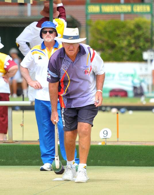 CONCENTRATION: Bendigo skipper Barry Anset prepares to play a shot during Saturday's 19-shot win over Golden Square in BBD pennant. Picture: LUKE WEST