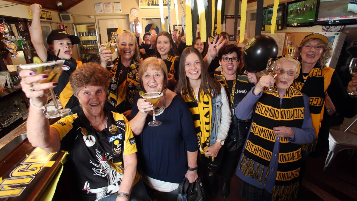 Dustin Martin's Nan Lois Knight was among the crowd at the Five Flags Hotel on Monday night. Picture: GLENN DANIELS