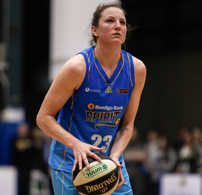 BATTLED HARD: Kelsey Griffin combined 17 points with nine rebounds and four blocked shots in the Bendigo Spirit's 71-68 loss to Sydney Uni at the Bendigo Stadium on Friday night. Picture: STEVE BLAKE, AKUNA PHOTOGRAPHY