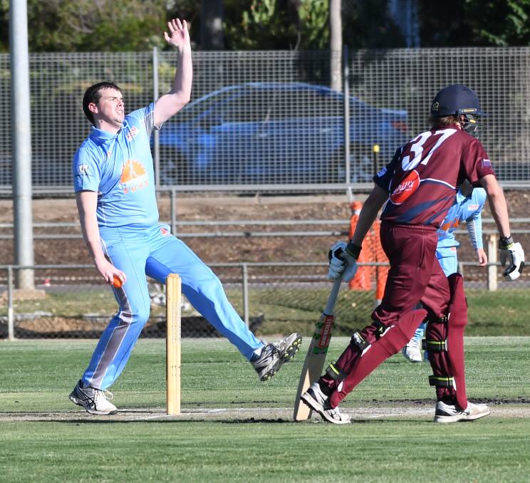 ECONOMICAL: Strathdale-Maristians' Sam Johnston conceded just 13 runs off his four overs in Tuesday night's Twenty20 win over Sandhurst. Picture: ADAM BOURKE