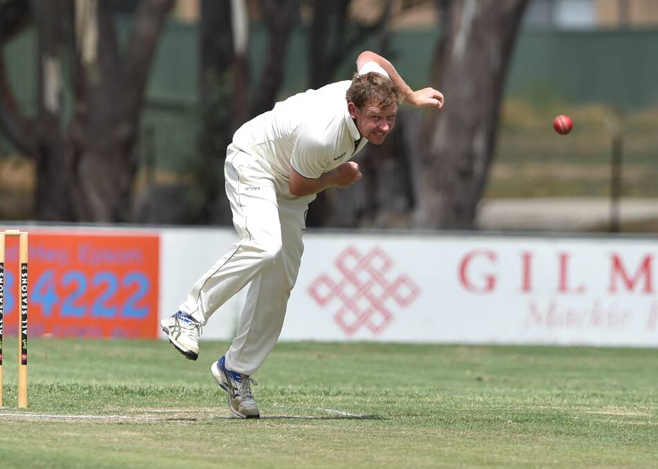 TOP SPELL: Sandhurst coach Taylor Beard bagged 6-24 in the second innings against Huntly-North Epsom on Saturday. Picture: GLENN DANIELS