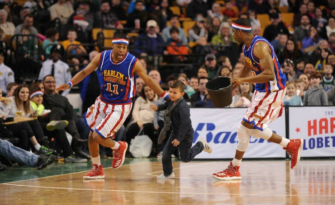 BASKETBALL BRILLIANCE: Cheese Chisholm and Hi-Lite Bruton of the Harlem Globetrotters, who are coming to Bendigo on Friday, April 13.