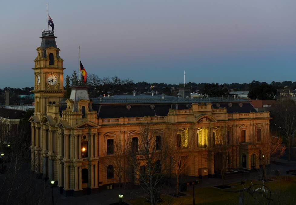 W.C. Vahland also designed Town Hall [pictured], The Capital Theatre and the Bendigo Health’s Anne Caudle Centre.