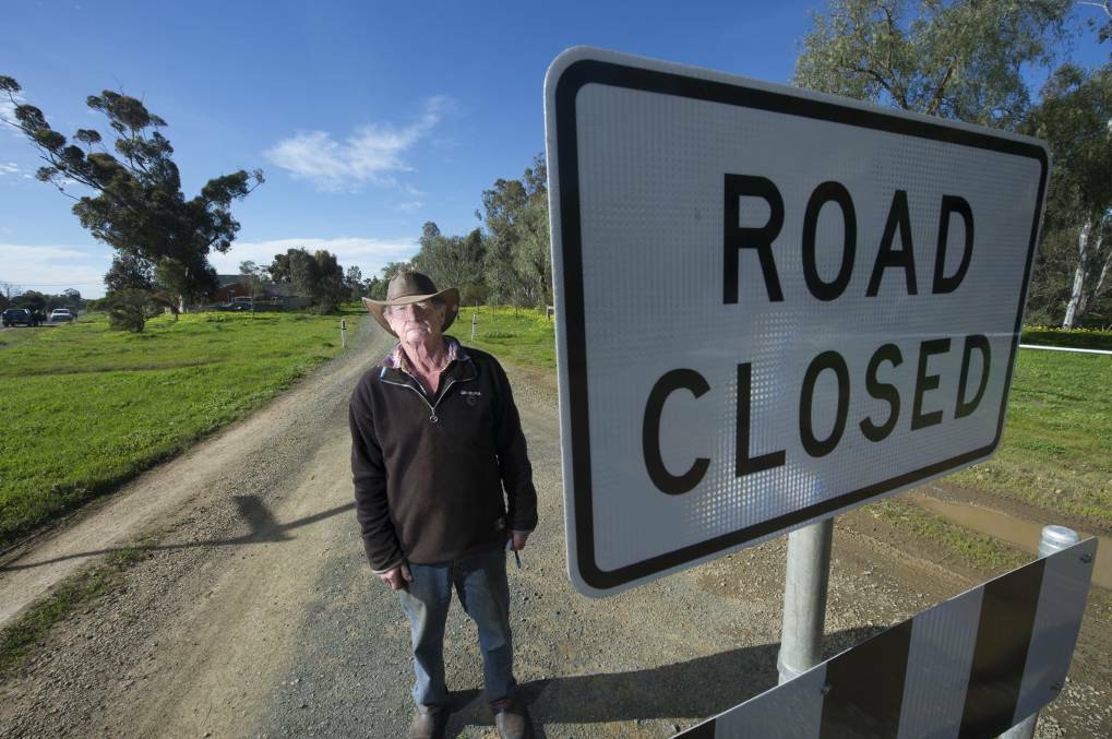 ANNOYED: Elmore resident Bruce McKenzie is unhappy with the partial closure of his street. Picture: DARREN HOWE
