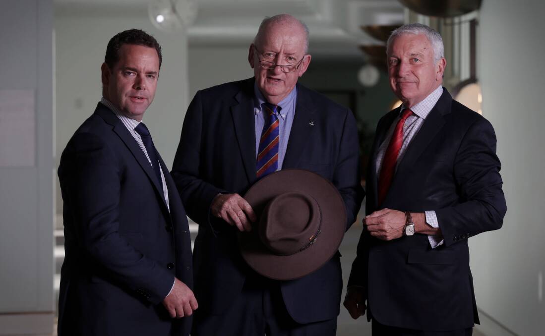 REFORM: Tim Fischer (centre), pictured with WIN CEO Andrew Lancaster and Prime chairman John Hartigan, backs media reforms.
