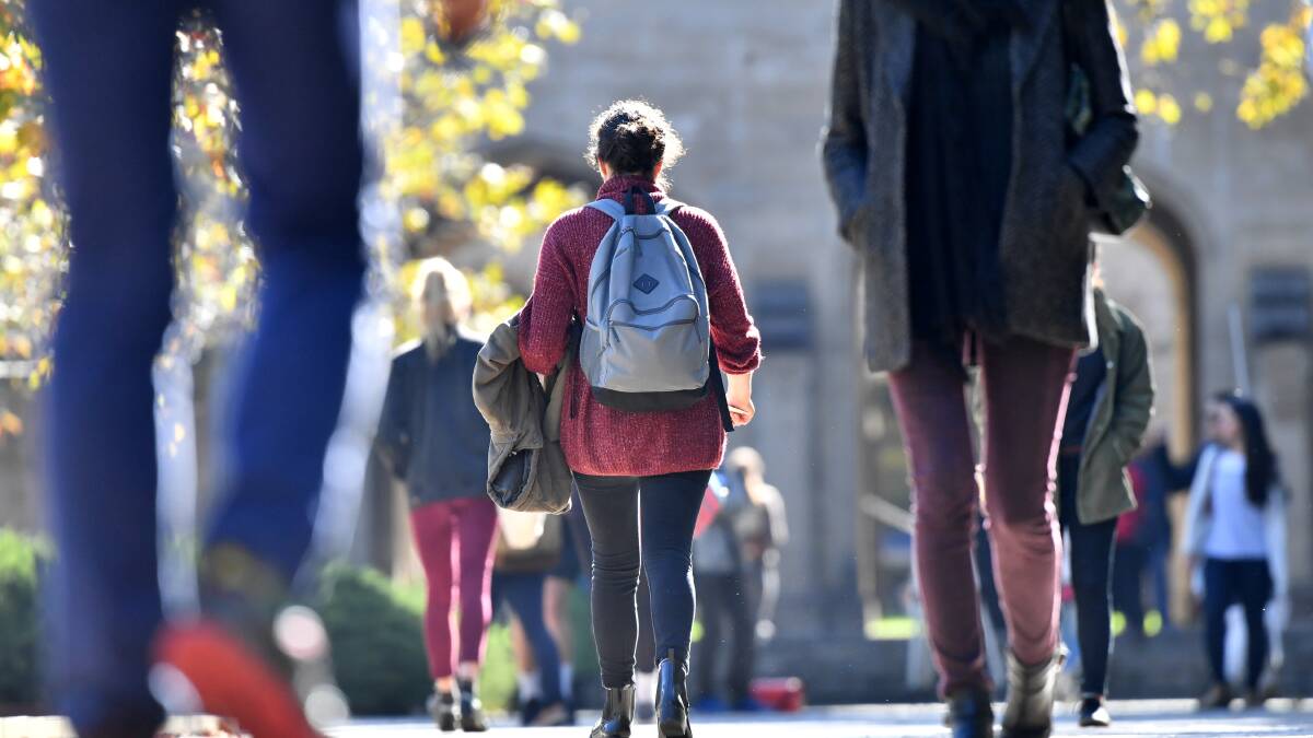 Report shows universities failing students