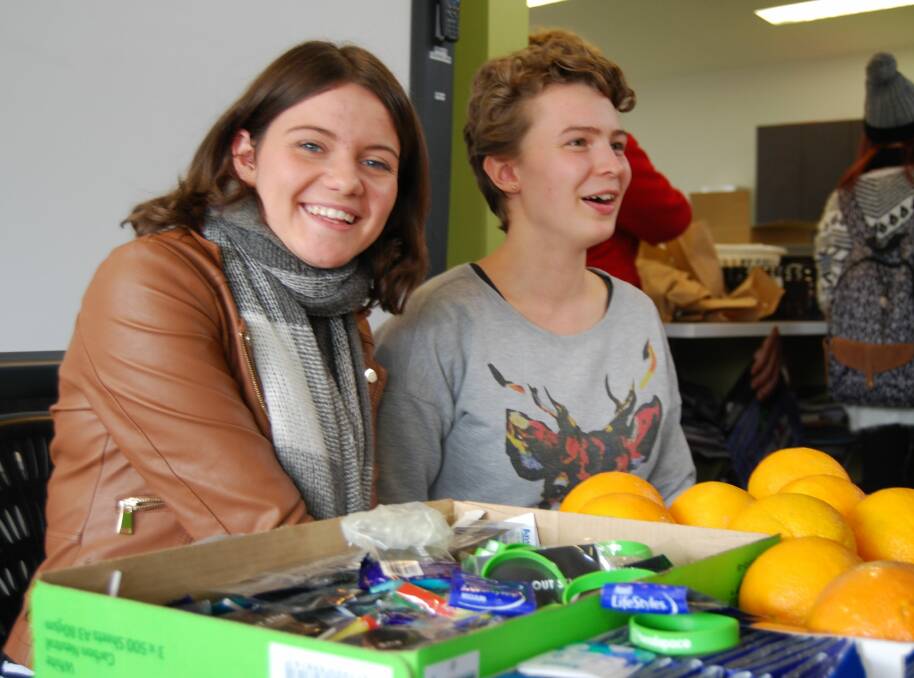 LIFE SKILLS: Anna Tchernomeroff and Casey Barczynski at the Healthy Relationship Day session at Bendigo Senior Secondary College. Picture: CONTRIBUTED