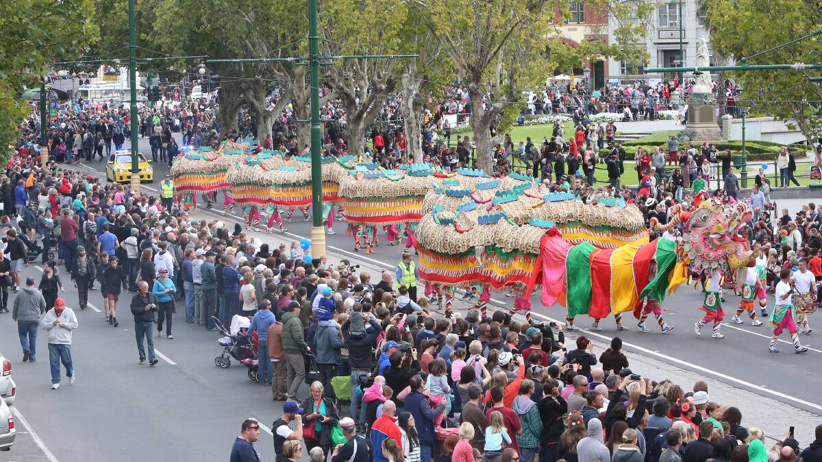 Sun Loong at the Bendigo Easter Parade