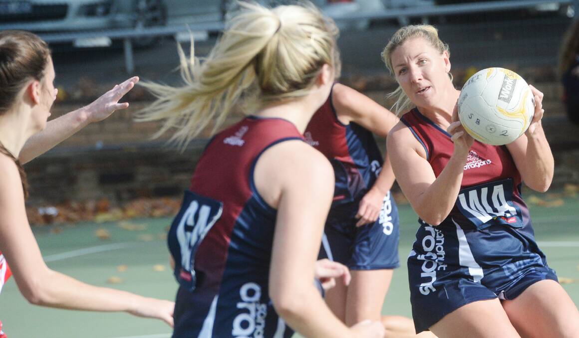 CONTROL: Sandhurst's Tamara Gilchrist takes possession of the ball during the Dragons' A-reserve win over South Bendigo at the QEO. Picture: DARREN HOWE