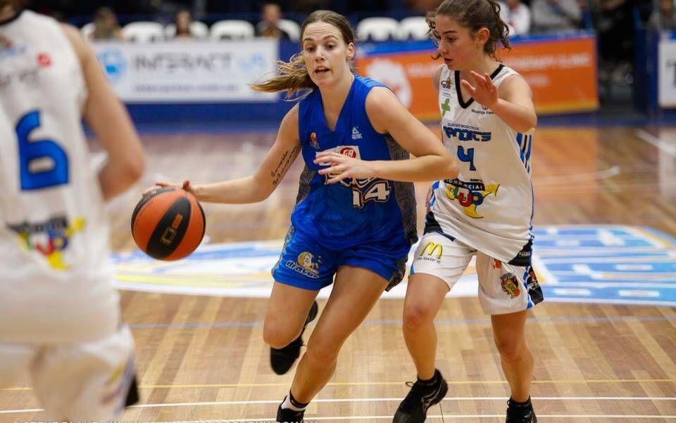 INSTRUMENTAL: Madeline Sexton leads all Lady Braves scorers during the 2017-18 CBL season and is averaging 13.22 points per game, including 22 in an early season game against Saturday's grand final opponent. Picture: STEVE BLAKE, AKUNA PHOTOGRAPHY