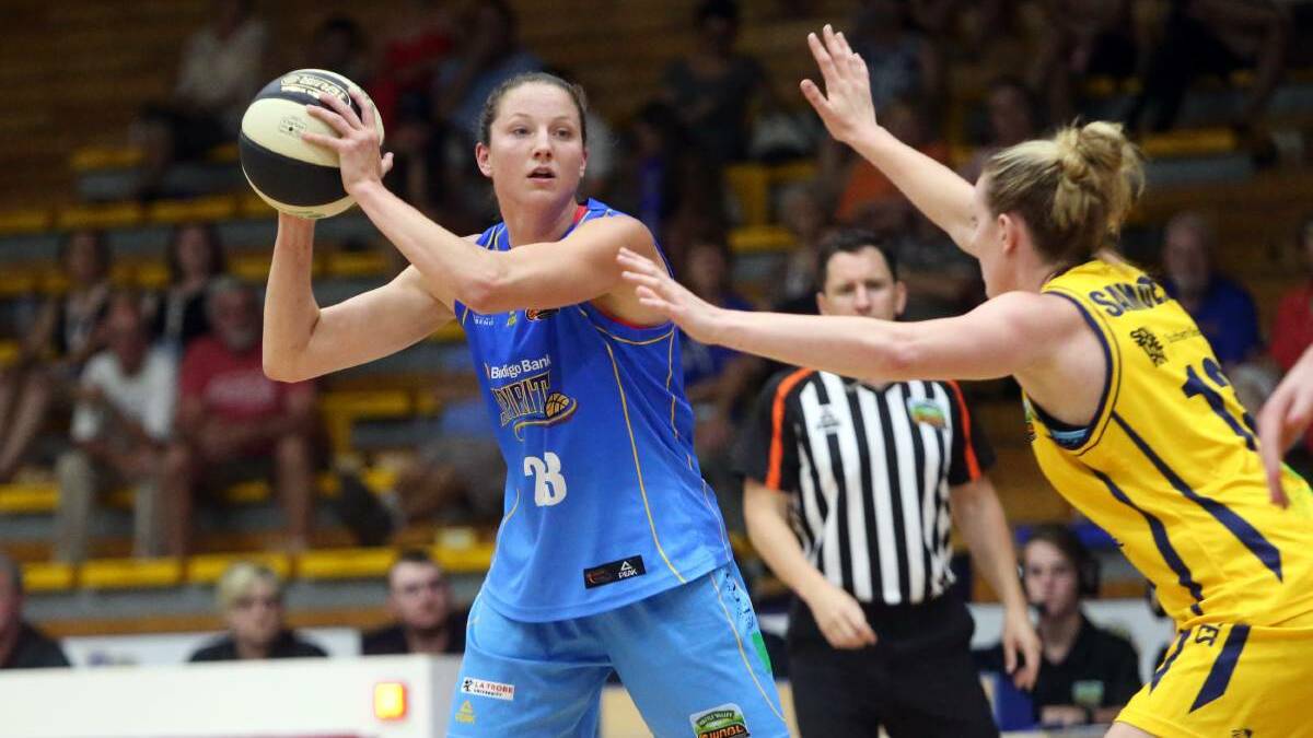 A landmark three-year deal with Fox Sports will see WNBL matches return to TV screens in 2017-18.