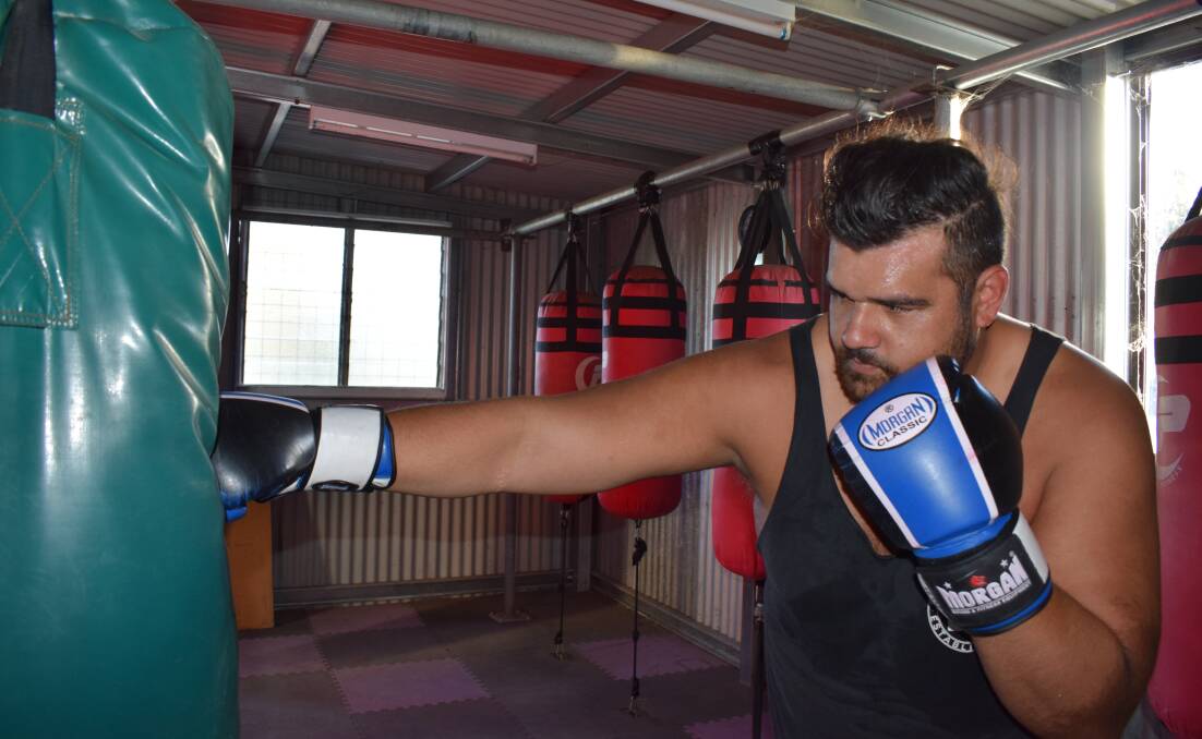 Jesse Tuitupou is shaping up for his professional boxing debut at 'Night of the Dragons' at Bendigo Exhibition Centre on March 17.