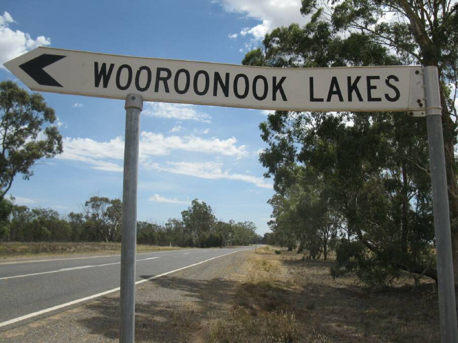 A sign points travellers in the direction of Wooroonook Lakes.