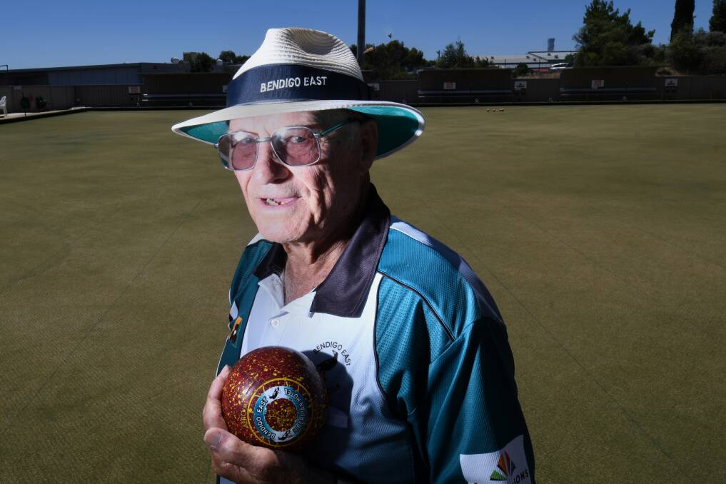 Ken Gloster has drawn high praise from Bowls Victoria's top official ahead of his 700th pennant game for Bendigo East, which will now be played this weekend against Golden Square after last weekend's round was cancelled. Picture: DARREN HOWE