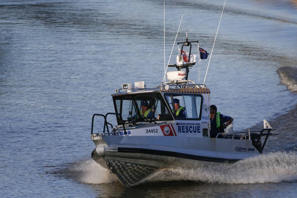 Police search the Murray River earlier this month. Picture: Riverine Herald.