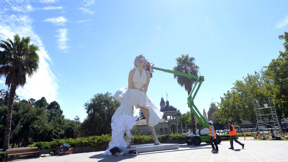 UPDATE: Marilyn sculpture unveiled | Photos