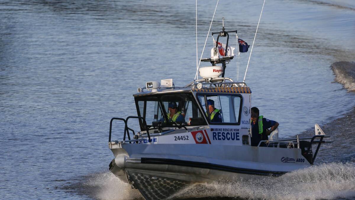 The search continues on the Murray River for a five-year-old boy. Picture: RIVERINE HERALD.
