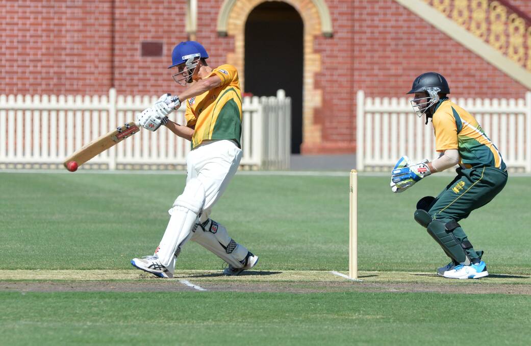 Murray Valley's Michael Mitchell plays a pull shot against Ferntree Gully at the QEO. Picture: GLENN DANIELS