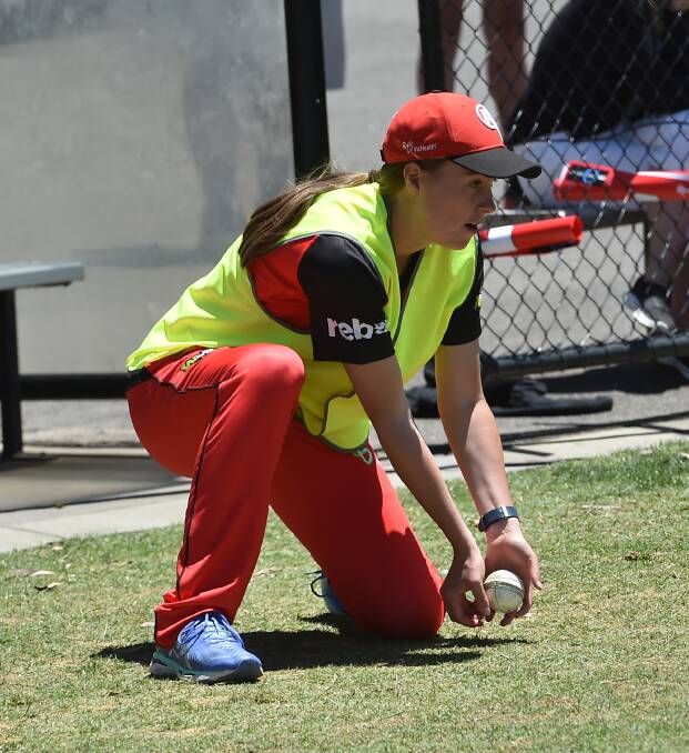 Tayla Vlaeminck with the Melbourne Renegades last summer.