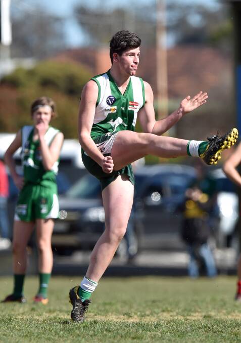 LONG BOMB: Brodie Fry kicked five goals for Kangaroo Flat under-16s on Sunday. Picture: GLENN DANIELS