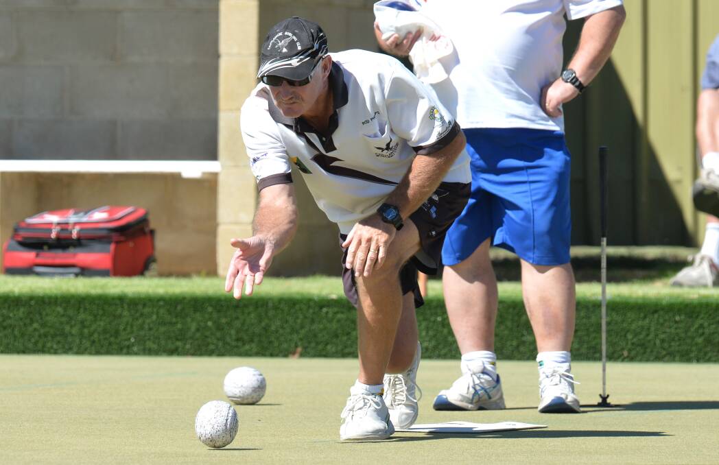 GREAT FORM: Castlemaine's Rod Phillips on his way to winning the Champion of Champions singles title. Picture: GLENN DANIELS