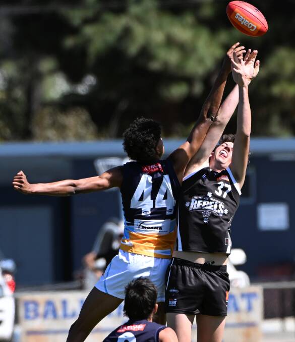 Zaydyn Lockwood played a solid game in defence for the Pioneers. Picture by Ballarat Courier