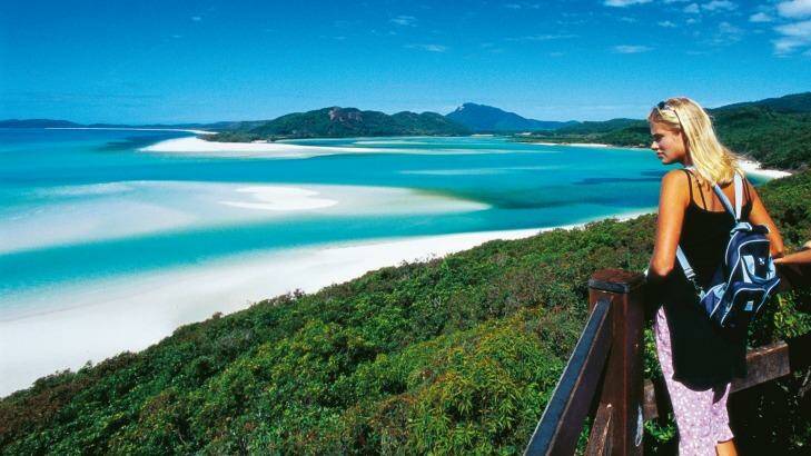 Tongue Point Lookout overlooks Hill Inlet and Whitehaven Beach. Photo: Shane Batham/Tourism Queensland