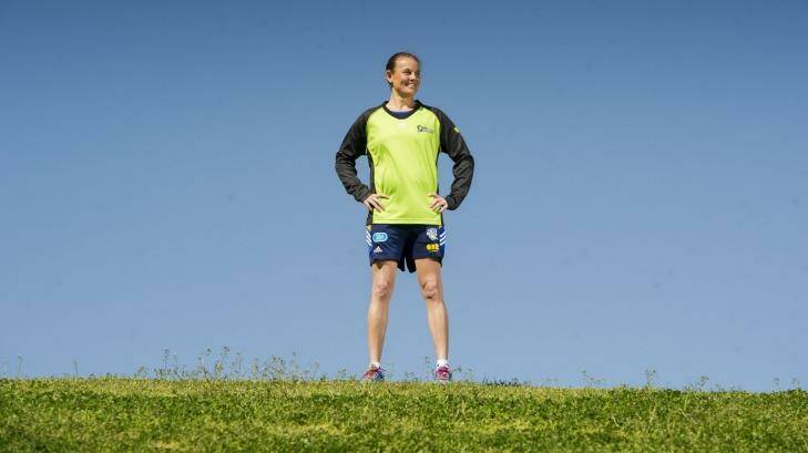 Erin Osborne is thrilled to have signed a new deal with Sydney Thunder. Photo: Jay Cronan
