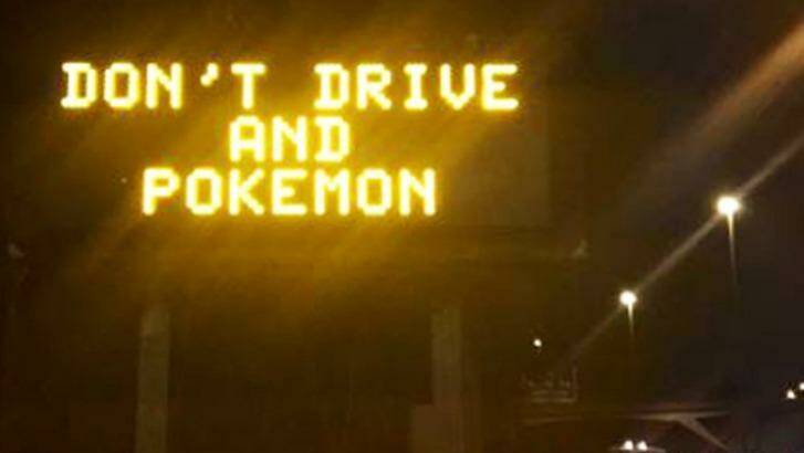 VicRoads signs are targeting drivers tempted by the popular Nintendo video game.  Photo: @MelissaBrownABC/Twitter