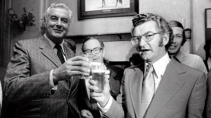 Gough Whitlam and legendary beer drinker Bob Hawke at the Trade Hall Hotel in 1974. Photo: Rick Stevens