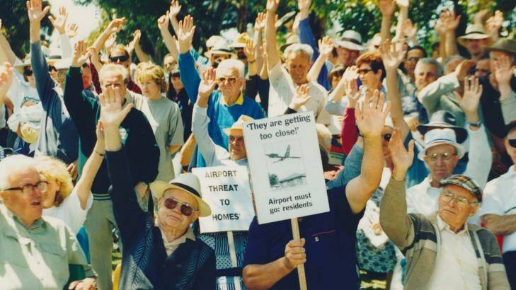 Essendon residents have long asked for the airport to be shut - including at this rally in 1993.  Photo: Joe Sabljak