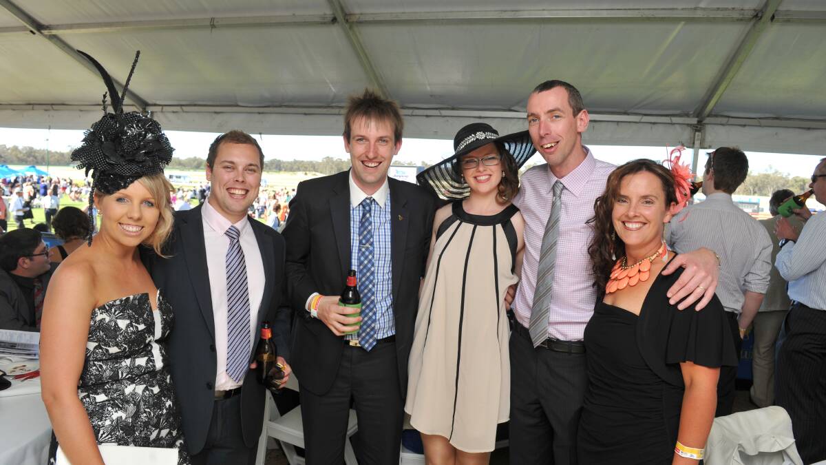 Paige Hopley, Brett Thompson, Rory Somerville and Jess Edgar with Andrew and Kate Murphy at the 2013 Bendigo Cup.

Picture: JIM ALDERSEY