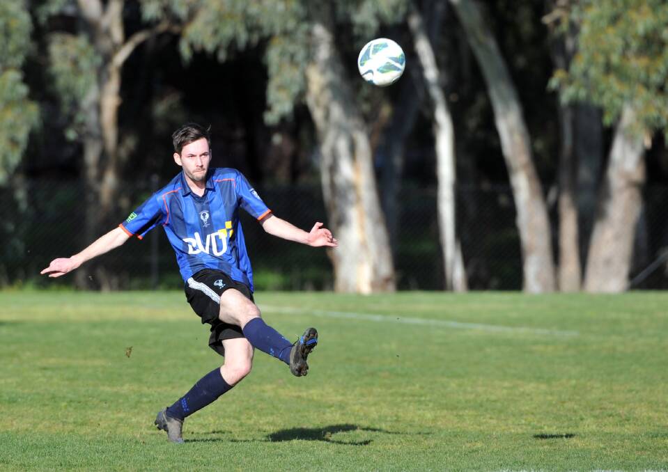 Spring Gully Vs Eaglehawk in the soccer KO Cup quarter -final at Spring Gully.

Picture: Julie Hough 01.09.13