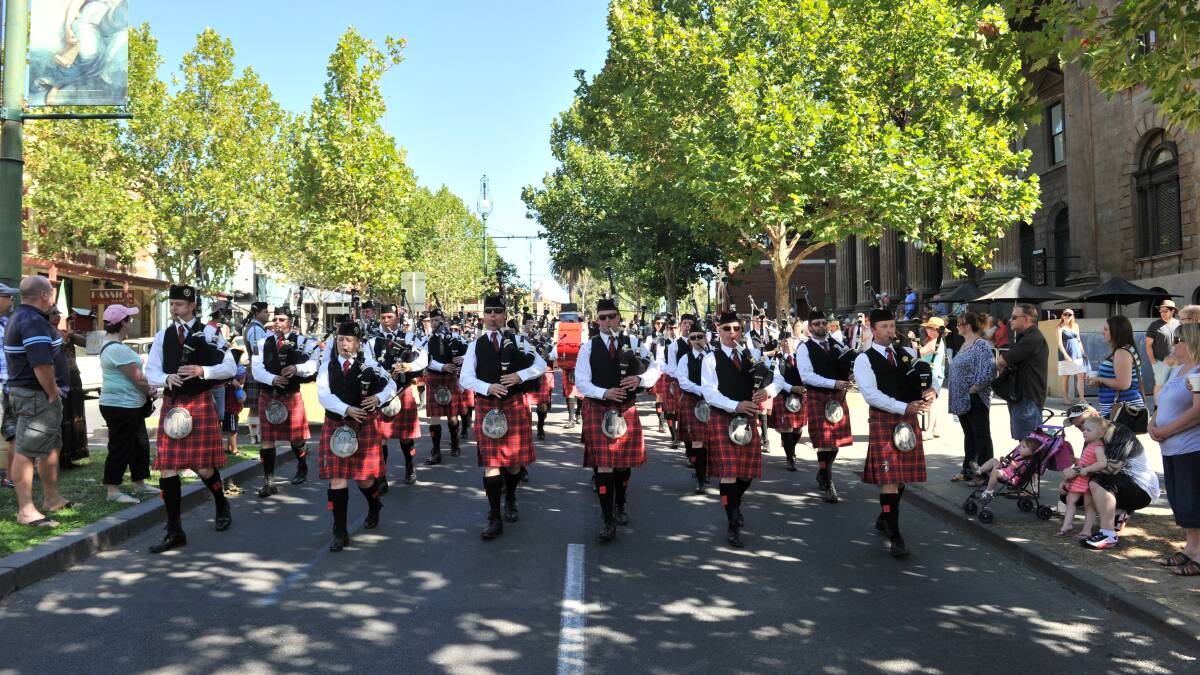 Clans flock to Bendigo for day out