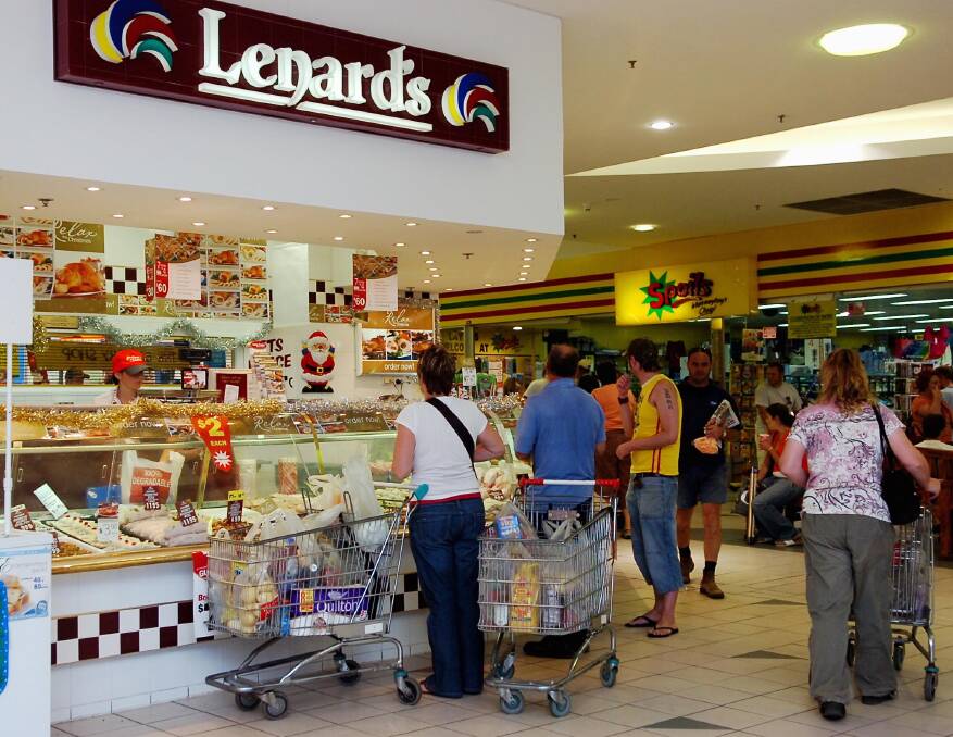 Lots of people last minute Christmas food shopping at Lenard's. Pic ; LAURA SCOTT.
