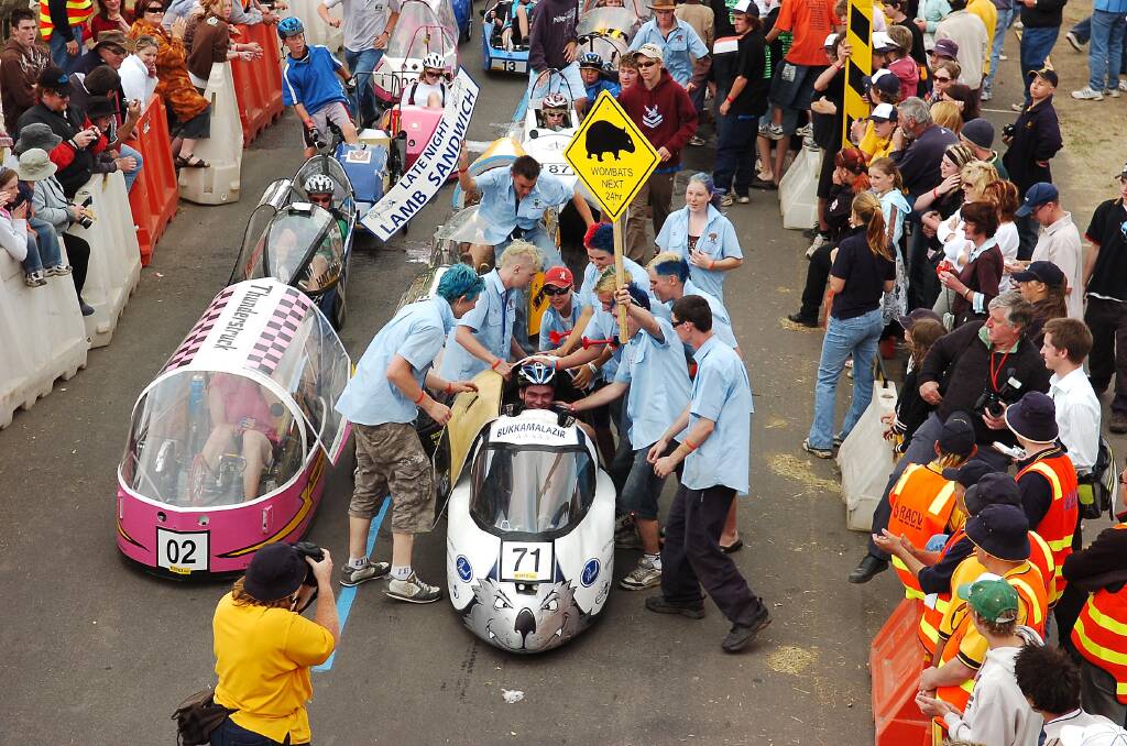 RACV Energy Break Through at Maryborough - Line up of cars in winning order, BSSC with a record win in the human powered vehicle race.
pic ; LAURA SCOTT.
