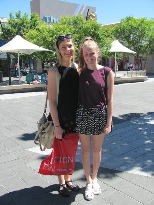 Jordyn and Emily Findlay. Picture: MERRAN REED 