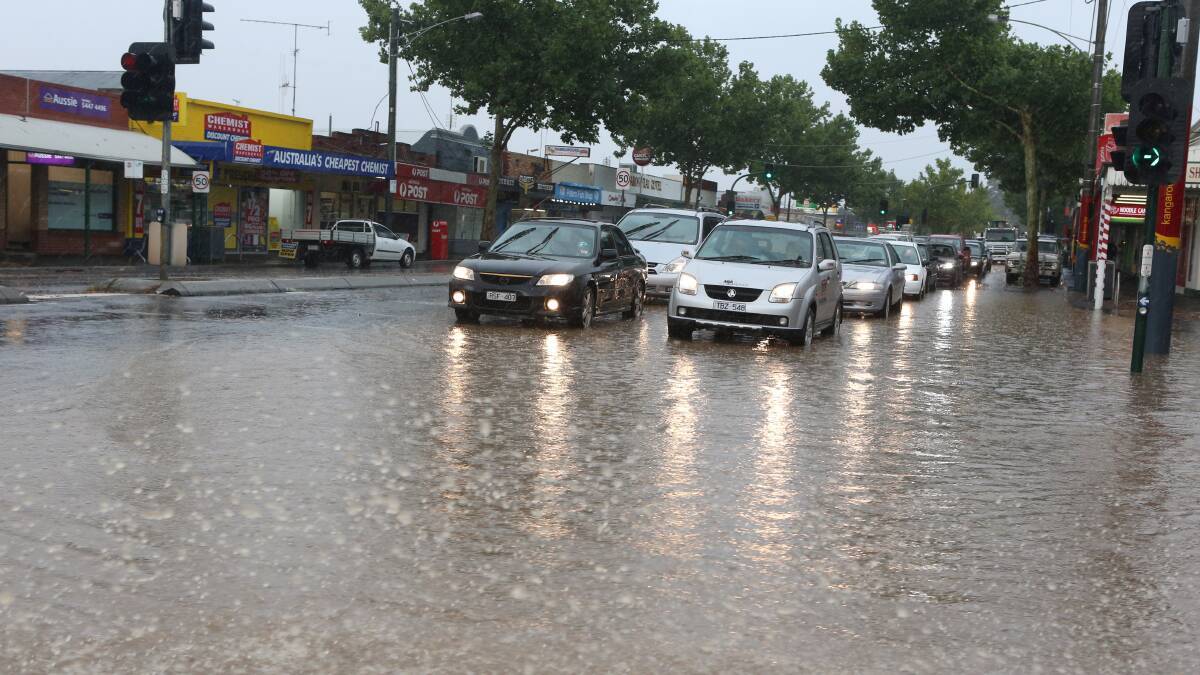 WET: Bendigo could see further water over roads. Picture: PETER WEAVING