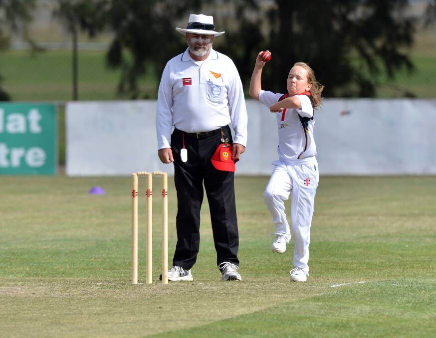 KEY PLAYER: Laura Niejalke bowls for South Australia against Victoria on day one of the School Sport Australia 12-under cricket titles in Bendigo. Picture: BRENDAN McCARTHY